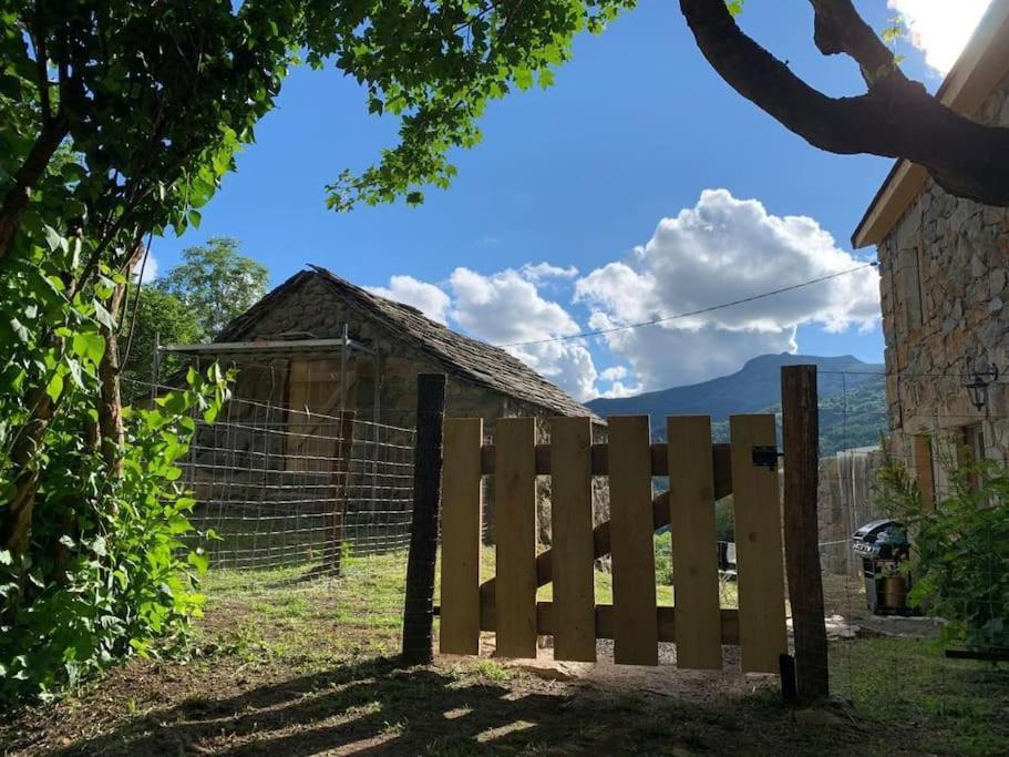 Tiny House De Tempoyrac Villa La Rochette  Buitenkant foto