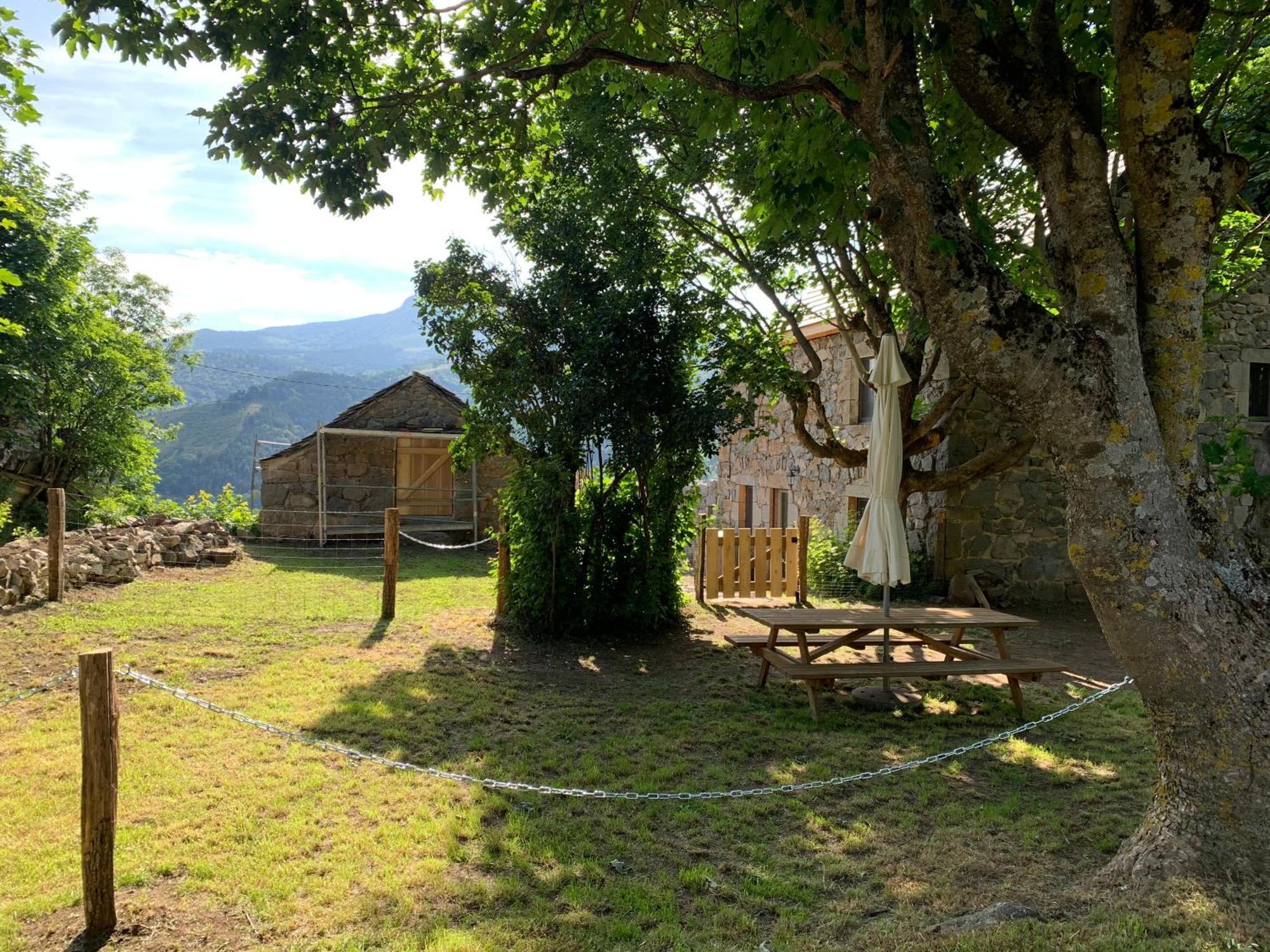 Tiny House De Tempoyrac Villa La Rochette  Buitenkant foto