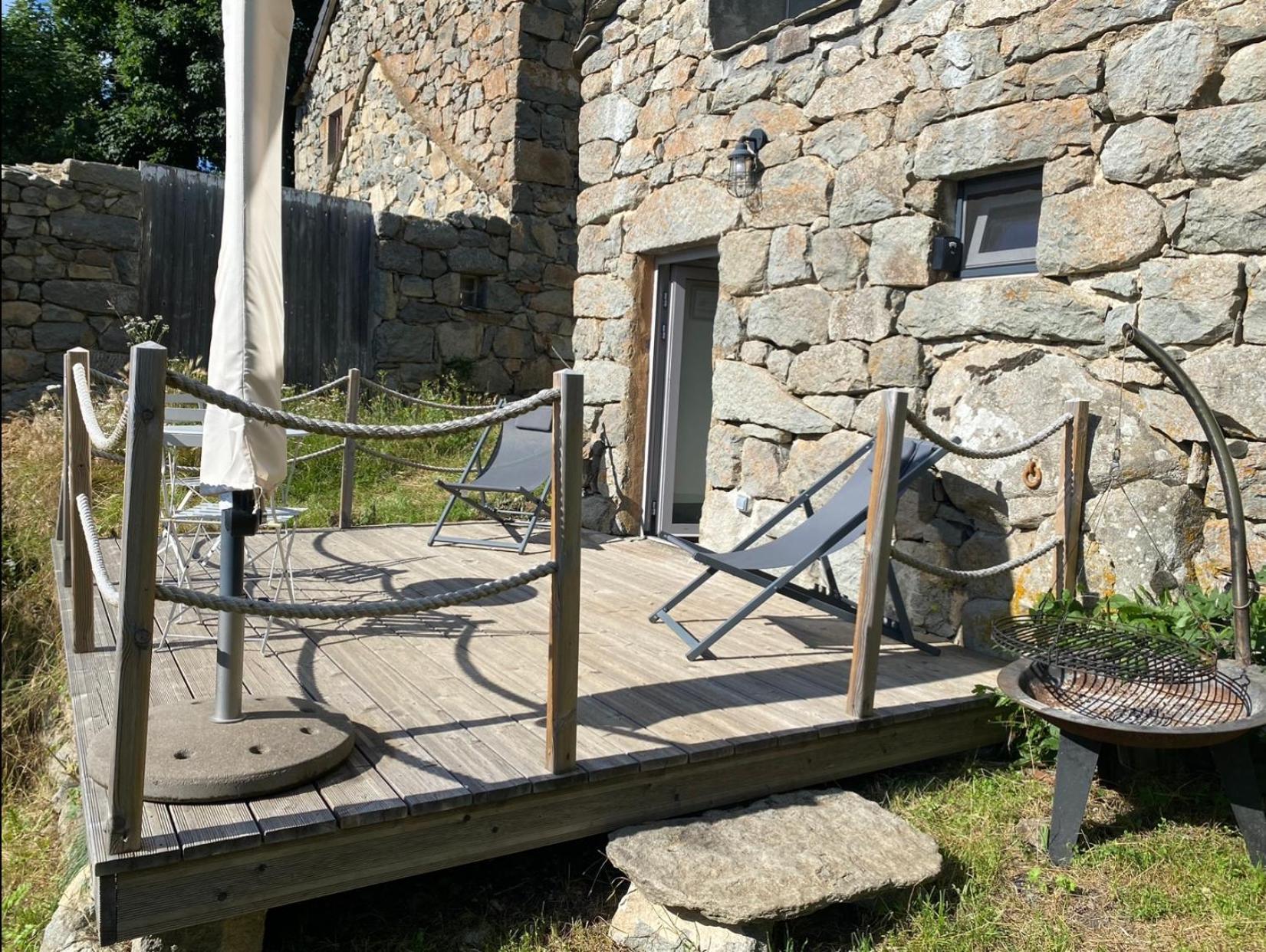 Tiny House De Tempoyrac Villa La Rochette  Buitenkant foto